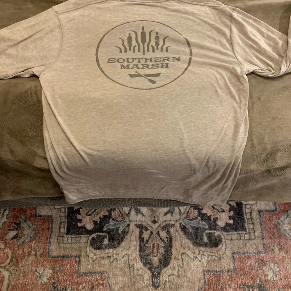 Southern Marsh sea wash Large tan long sleeve - Picture 2 of 3